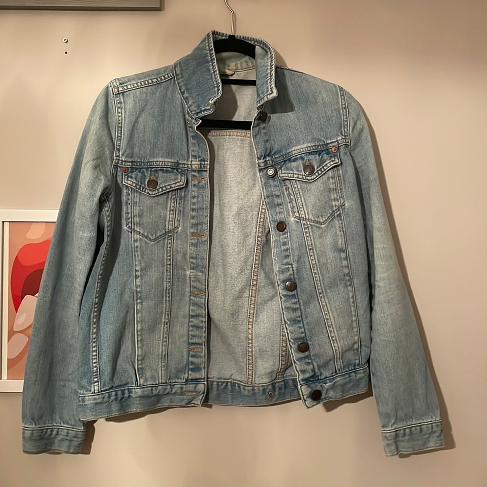 Topshop jean jacket. Size SM. Gently used. No stains or rips.